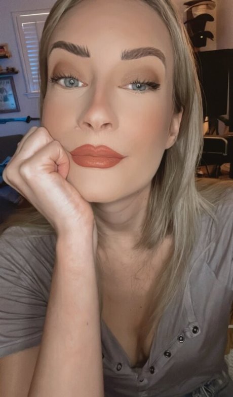 BasicWitGirl high quality actress archive