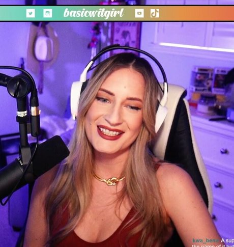 BasicWitGirl best actress images