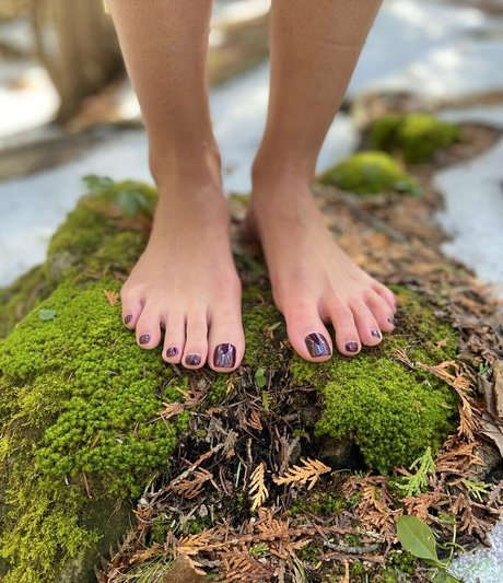 mstoequeen nude model image