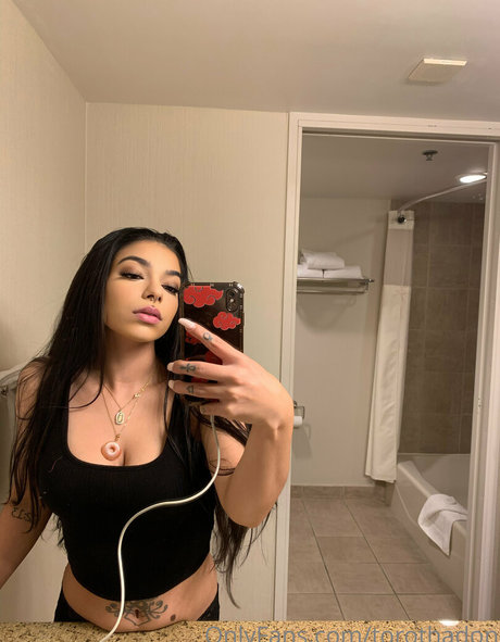 torothadon pornstar naked picture