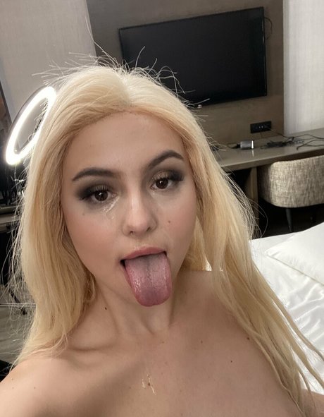 ariabanksxxx sexy pornstar picture