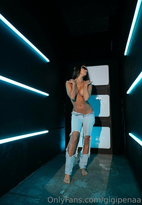 gigipenaa pornstar hot archive