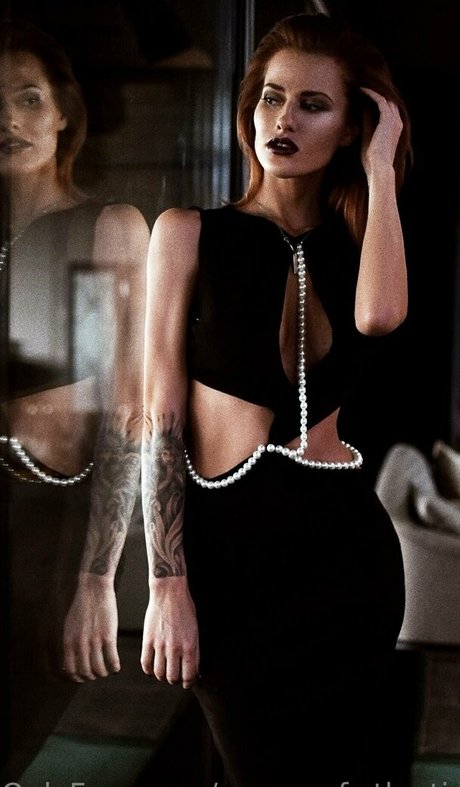 queen of atlantic porn actress pic