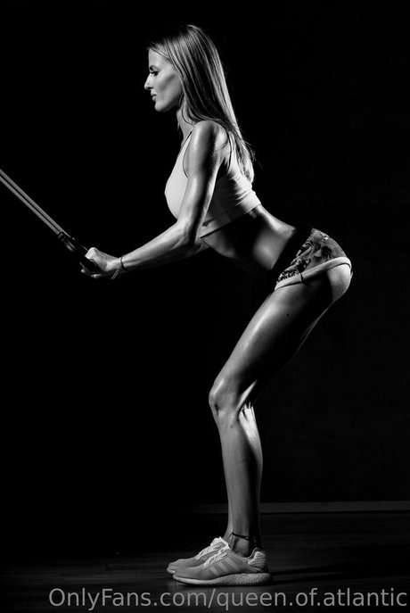 queen of atlantic pornstar top photo