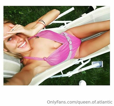 queen of atlantic free star galleries