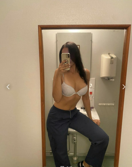 Sammysbodyxxx model art photo