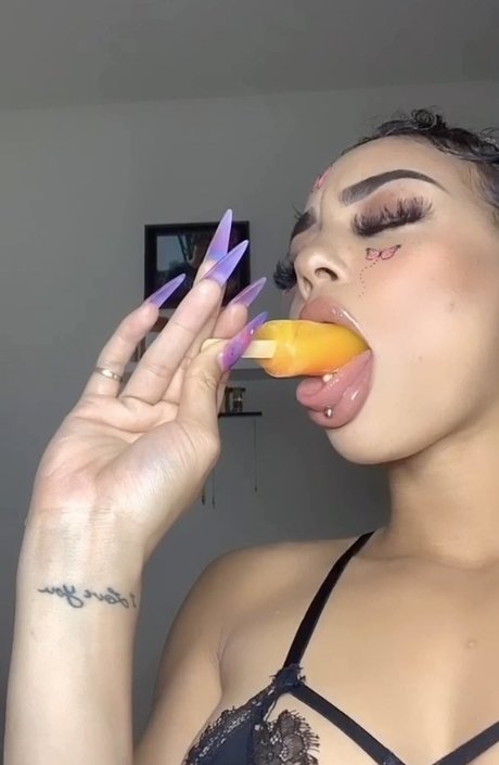 ImanniJackson naked actress photo