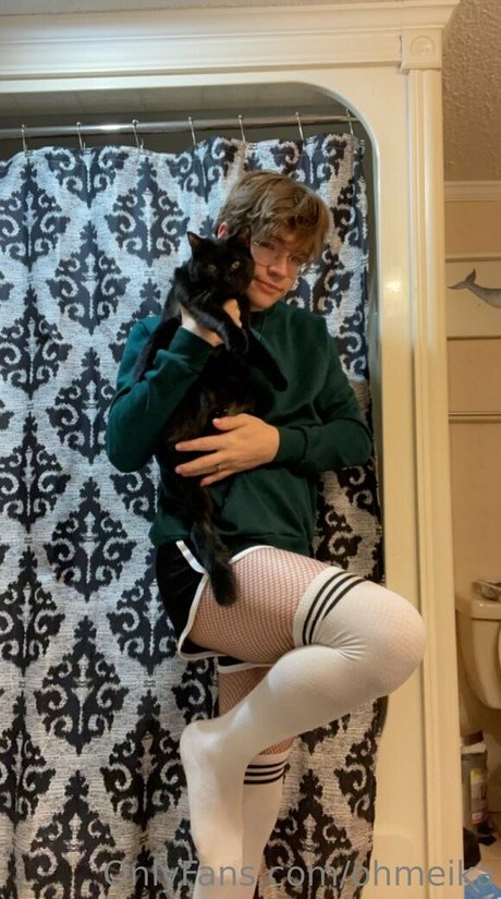 ohmeika model pornographic archive