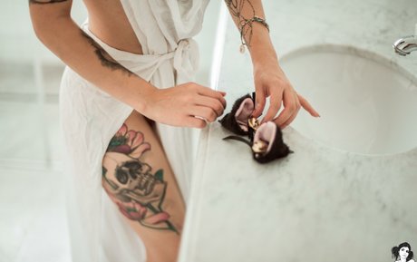 khachery naked pornstar gallery