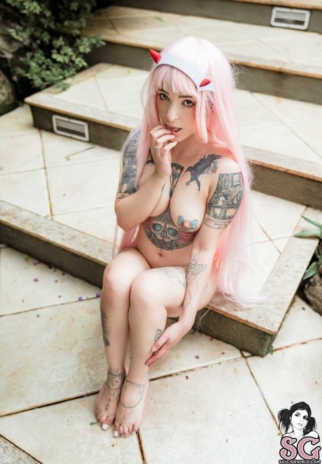 khachery nude star photo