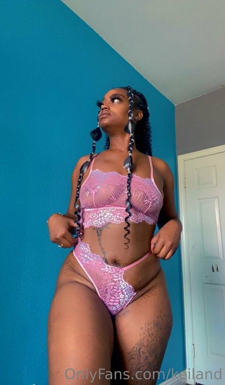 keiland naked star photos