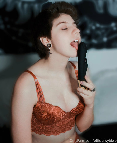 officialwybielo star hd pics