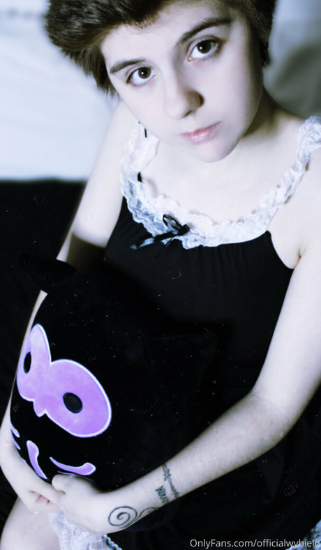 officialwybielo sexy star archive