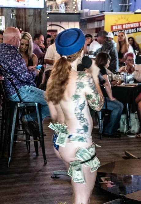 Rowanfox erotic actress photos