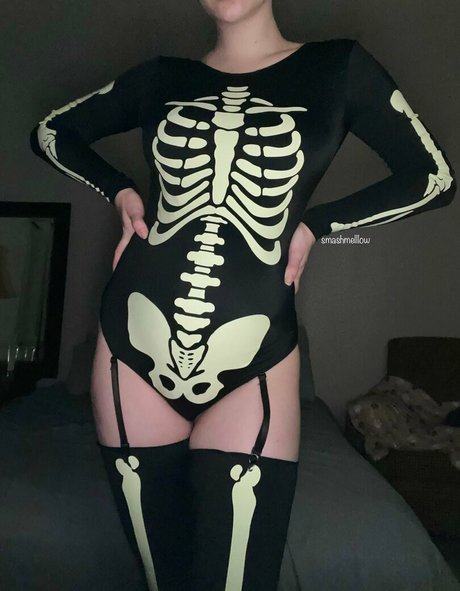 smashmelllow nudes model images