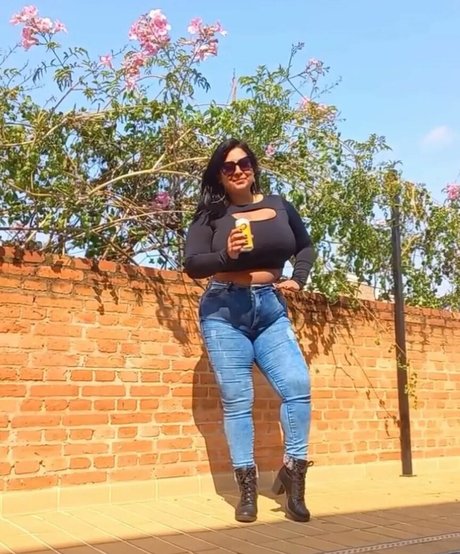 Brunna Fonseca hot model photo