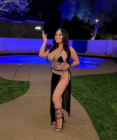 Lulu Reyes sexy star img