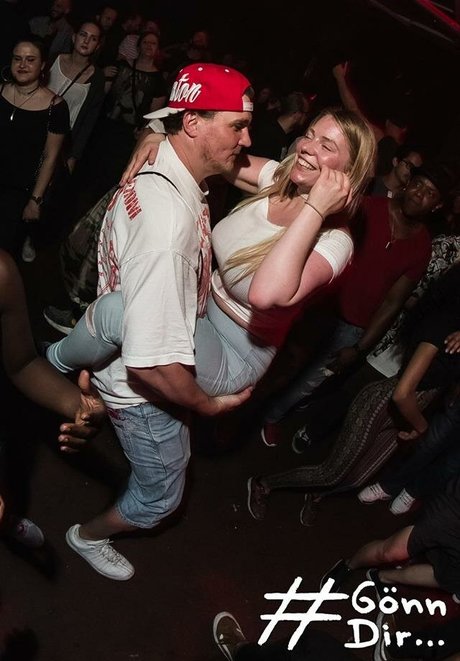 Laura Katz model sex gallery