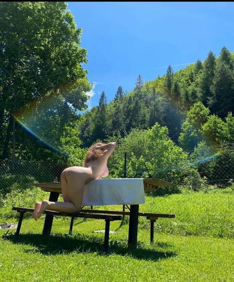 Nika Arven naked pornstar img