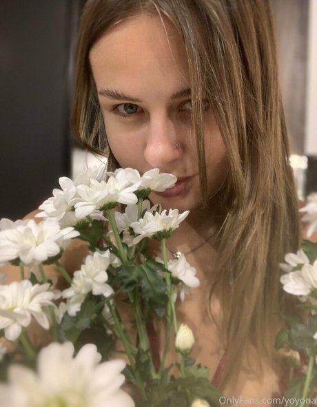 Baby Yona high quality star images