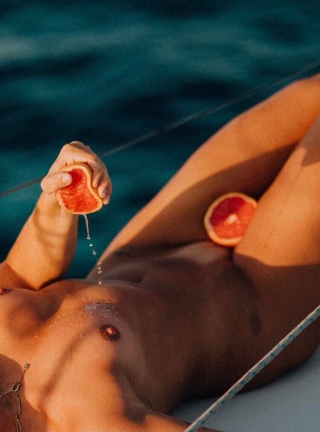 Loowky pornstar best picture