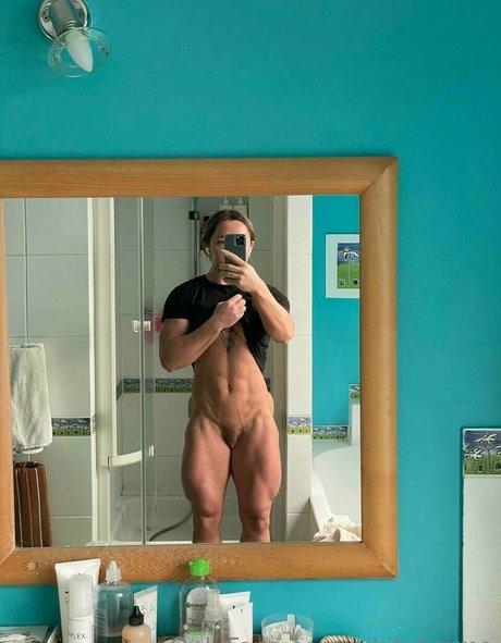 nikitakarma pornographic model photos