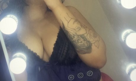 Athina pretty star pic