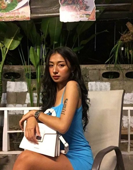 insunny99 naked actress galleries