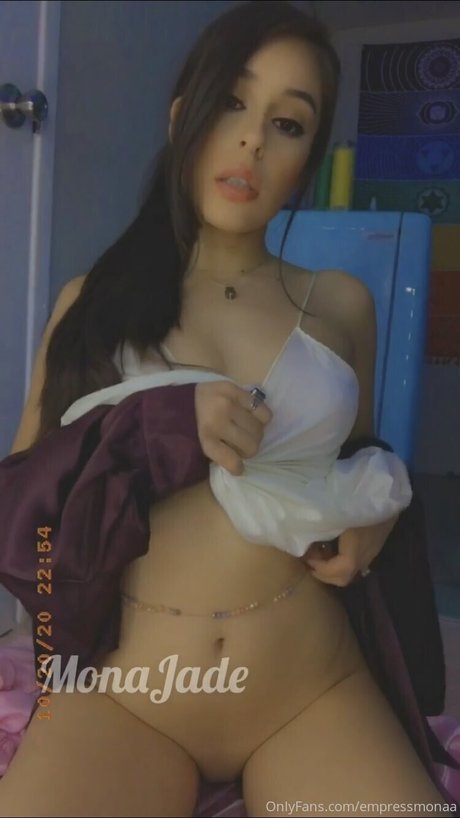 monajade profile pic