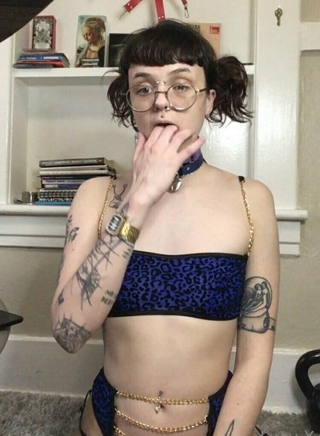 lucyxmachina star high quality pics