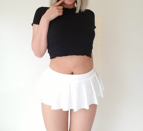 sweetpeachxo nude star pictures