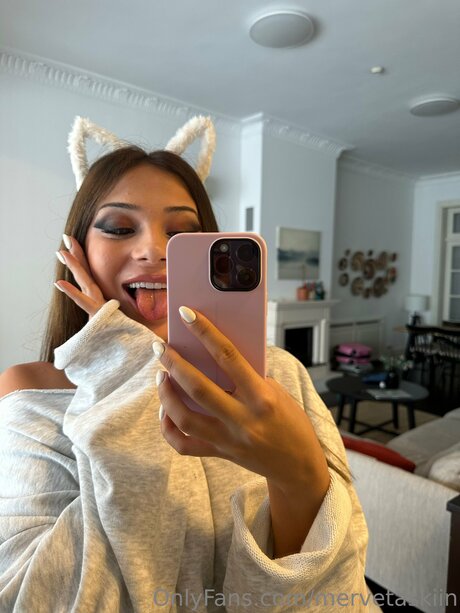 Merve Taskn beautiful pornstar archive