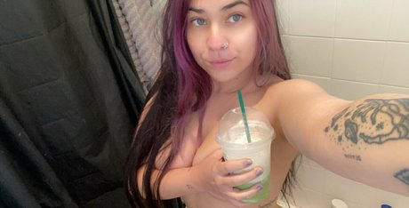 Imtrashleyyy star free pics