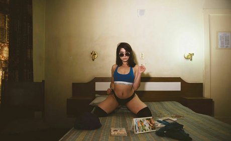 medium tits onlyfans art nude pic