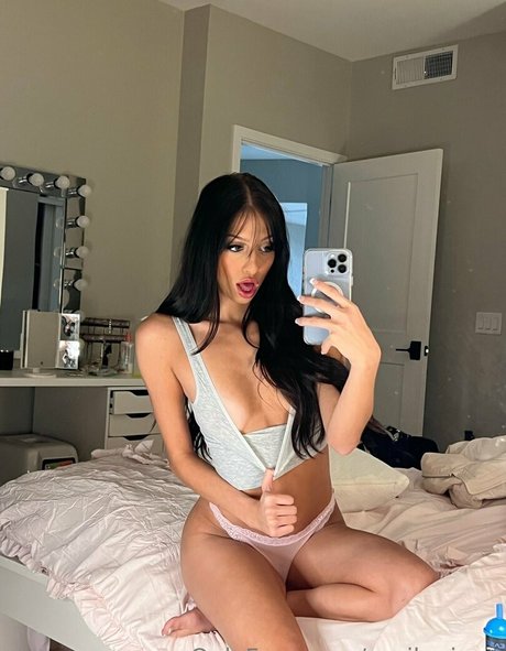 aprilpaigee exclusive model gallery