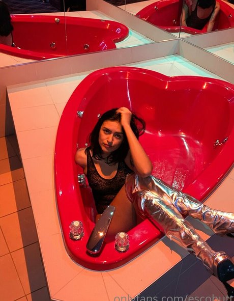 escobutt beautiful pornstar photos