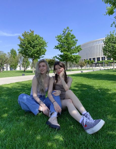 Sasha Dias sex model galleries