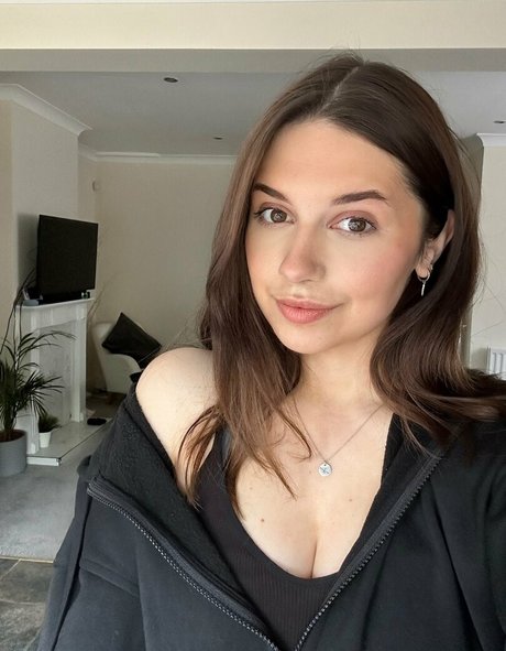 Harrie Silver pornstar pretty photo