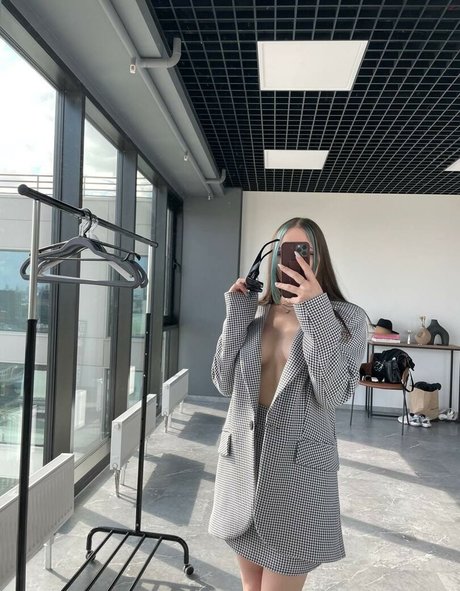 Leron Baron perfect actress photo