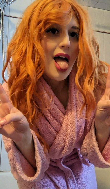 baeged model sexy pictures