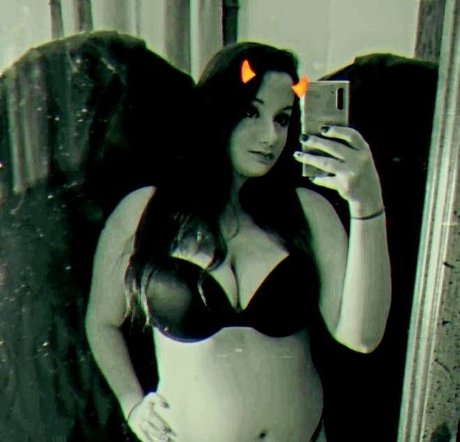 shadowkitten23 model sexy pics