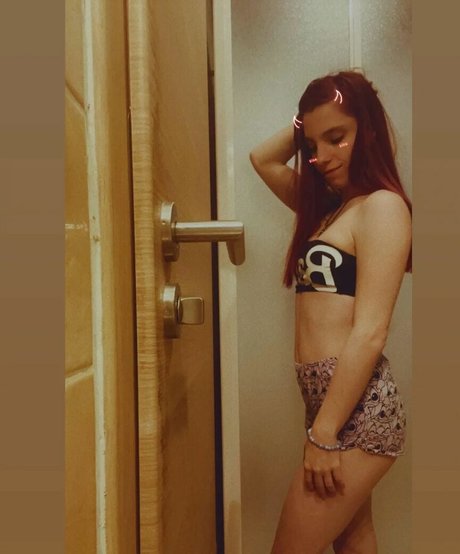 Oceane Licorne porn model img