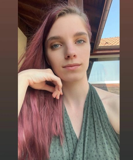 Oceane Licorne adult actress gallery