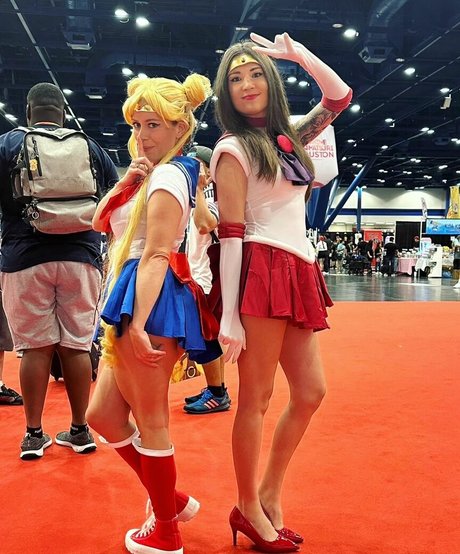 Melonie Mac star pretty image