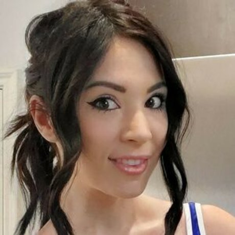 Melonie Mac star free pic