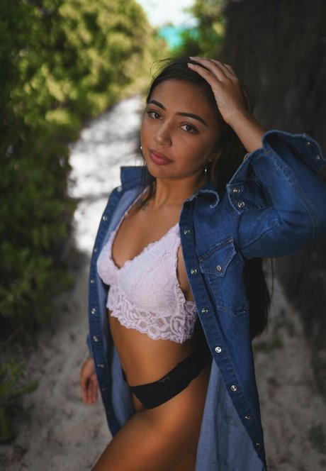 Lostinthought z naked model images