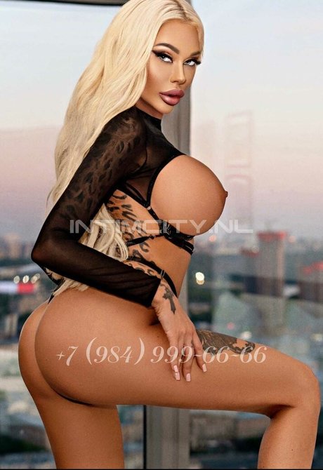 Djessika Eddison top model picture