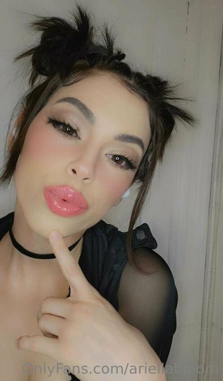 ariellabloom hd pornstar picture
