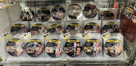 Buena Vista star pornographic photos