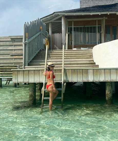 Sthefany Brito art pornstar pictures